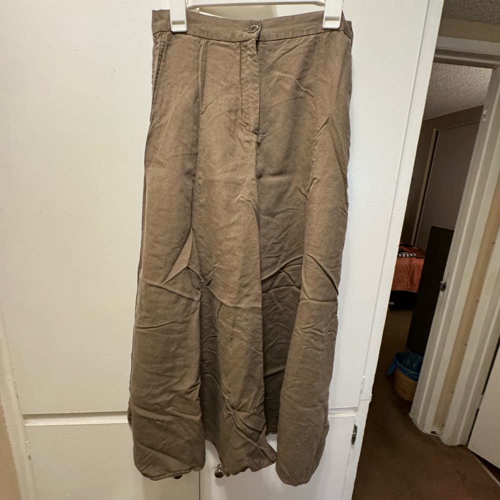 Zara Maxi Skirt Elegant and Flowing - Picture 2 of 2